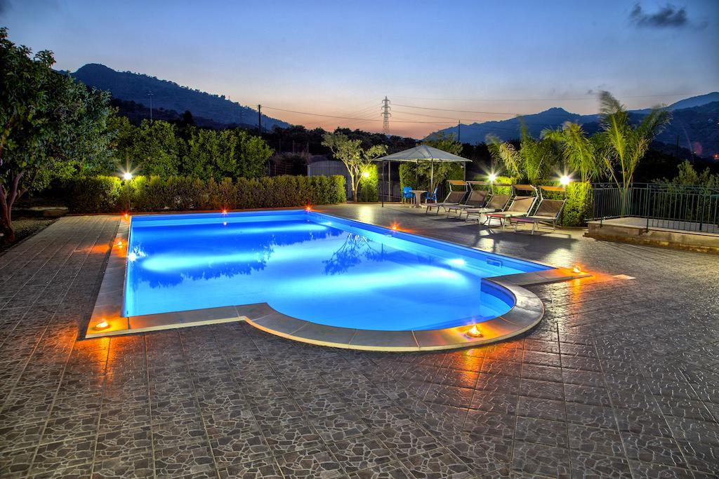 Casa Vacanze Alcantara Gaggi Εξωτερικό φωτογραφία