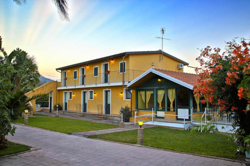 Casa Vacanze Alcantara Gaggi Εξωτερικό φωτογραφία